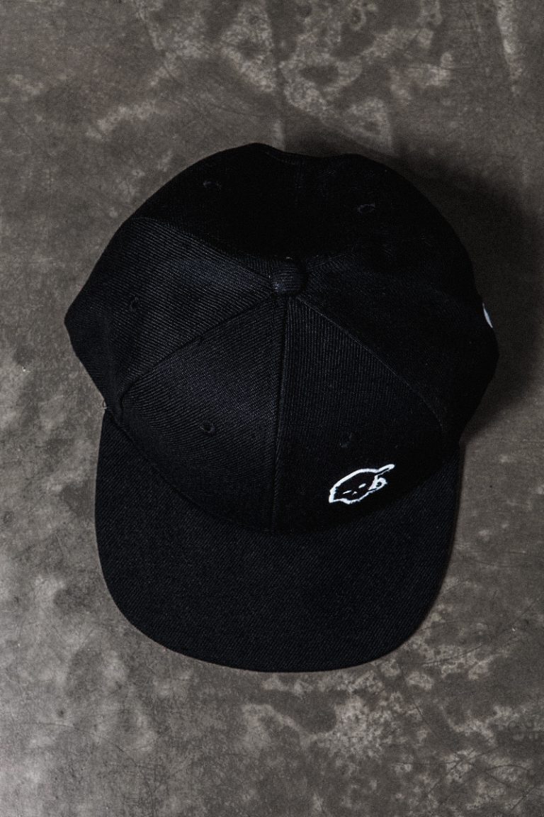 CAP PUTOS CAVEIRA BLACK 03